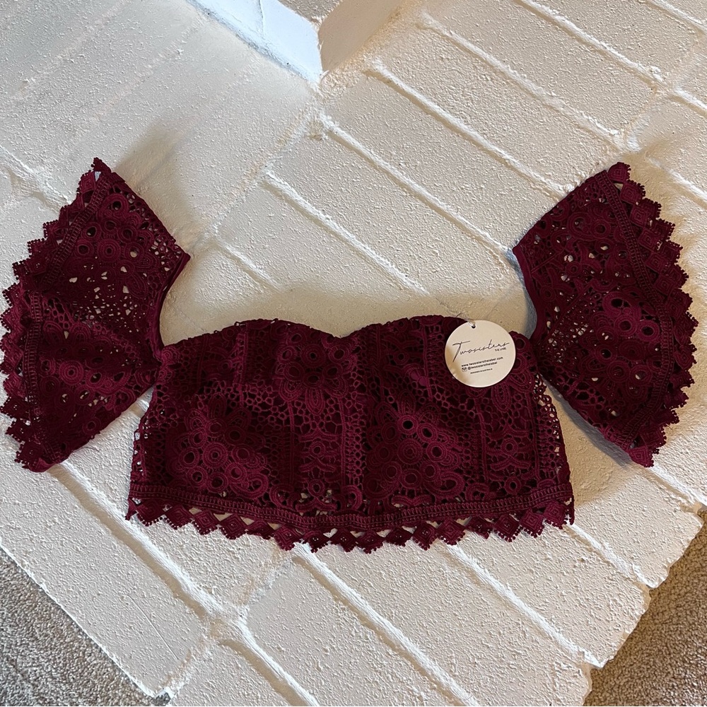 Two Sisters Lace Crop Top • Size 4 (S)